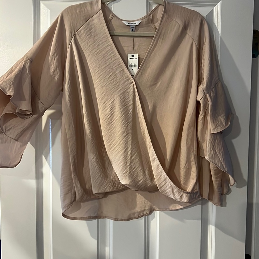 Brand new Express top